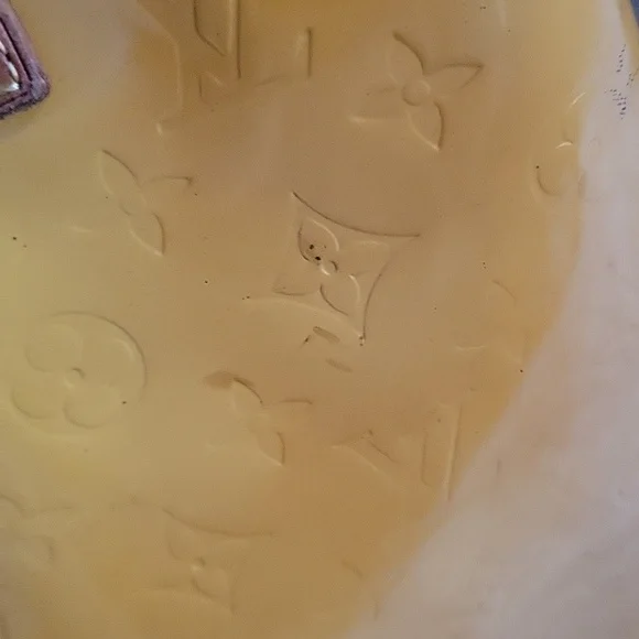 Louis Vuitton VERNIS Mustard Patent Leather Tote with Brown Handles - Picture 7 of 13